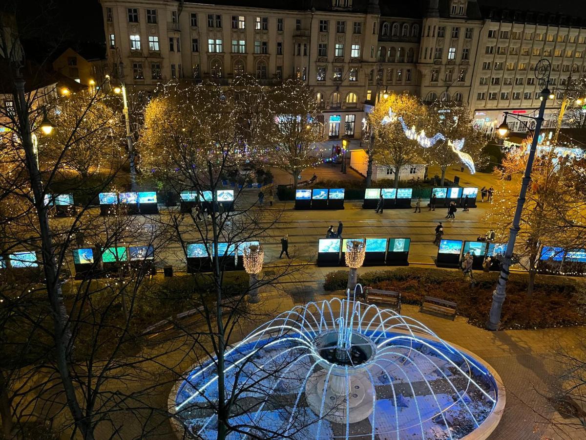 Central Palace Apartman Debrecen Exterior foto